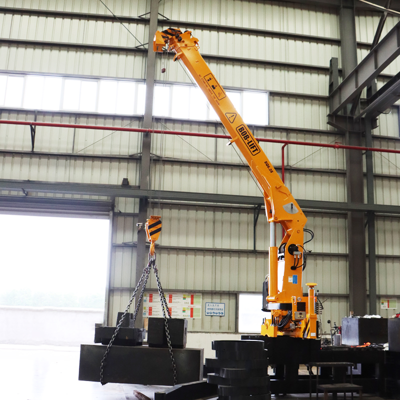 bob-lift-6-3-ton=telescopic-boom-crane 3