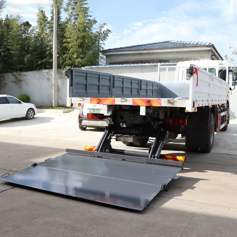 bob-lift-tail-lift 15